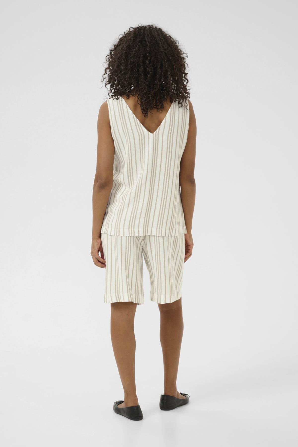 KAFFE KAMILIA V NECK TANK TOP