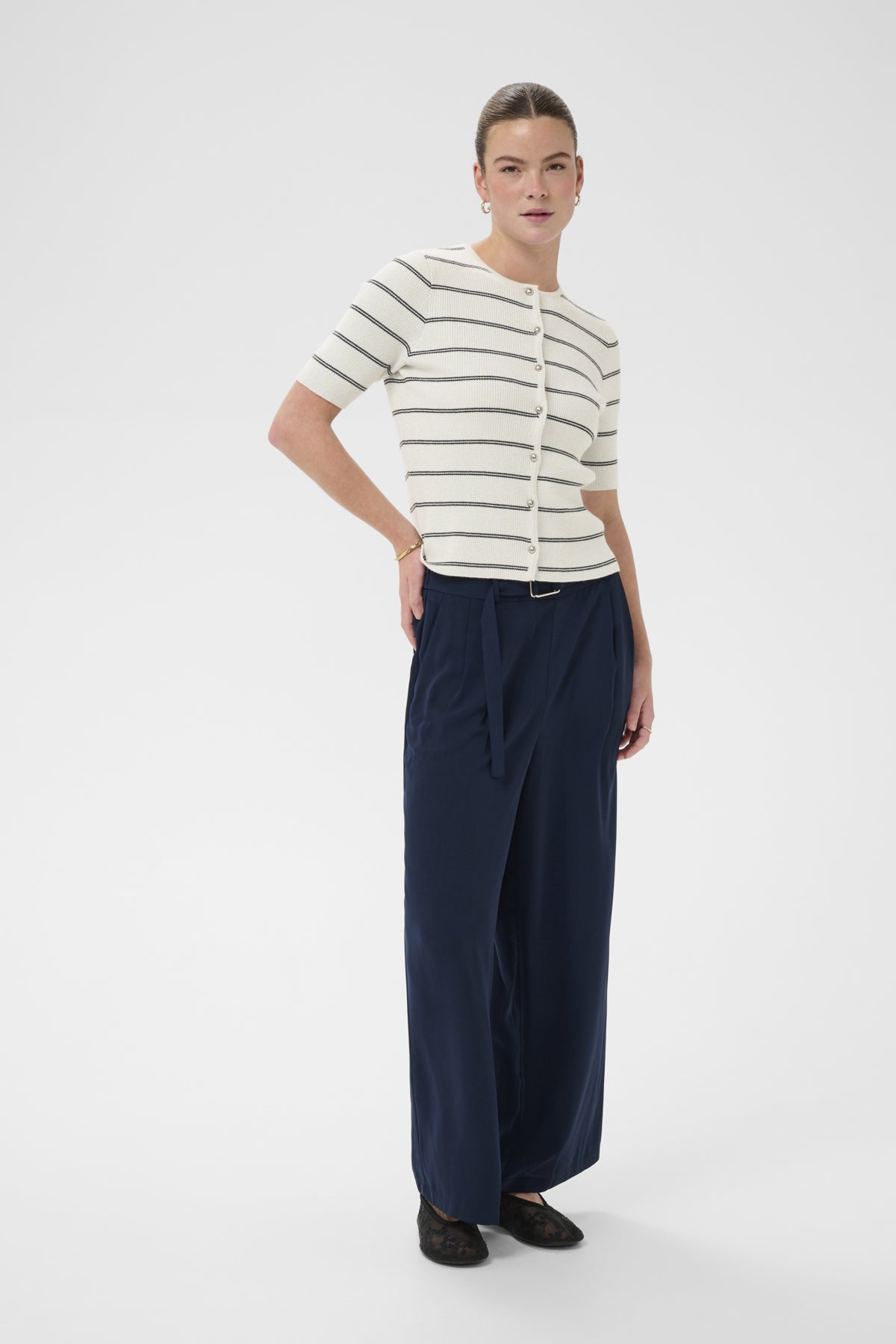 KAFFE KAMORITA BUTTON UP CARDIGAN TOP