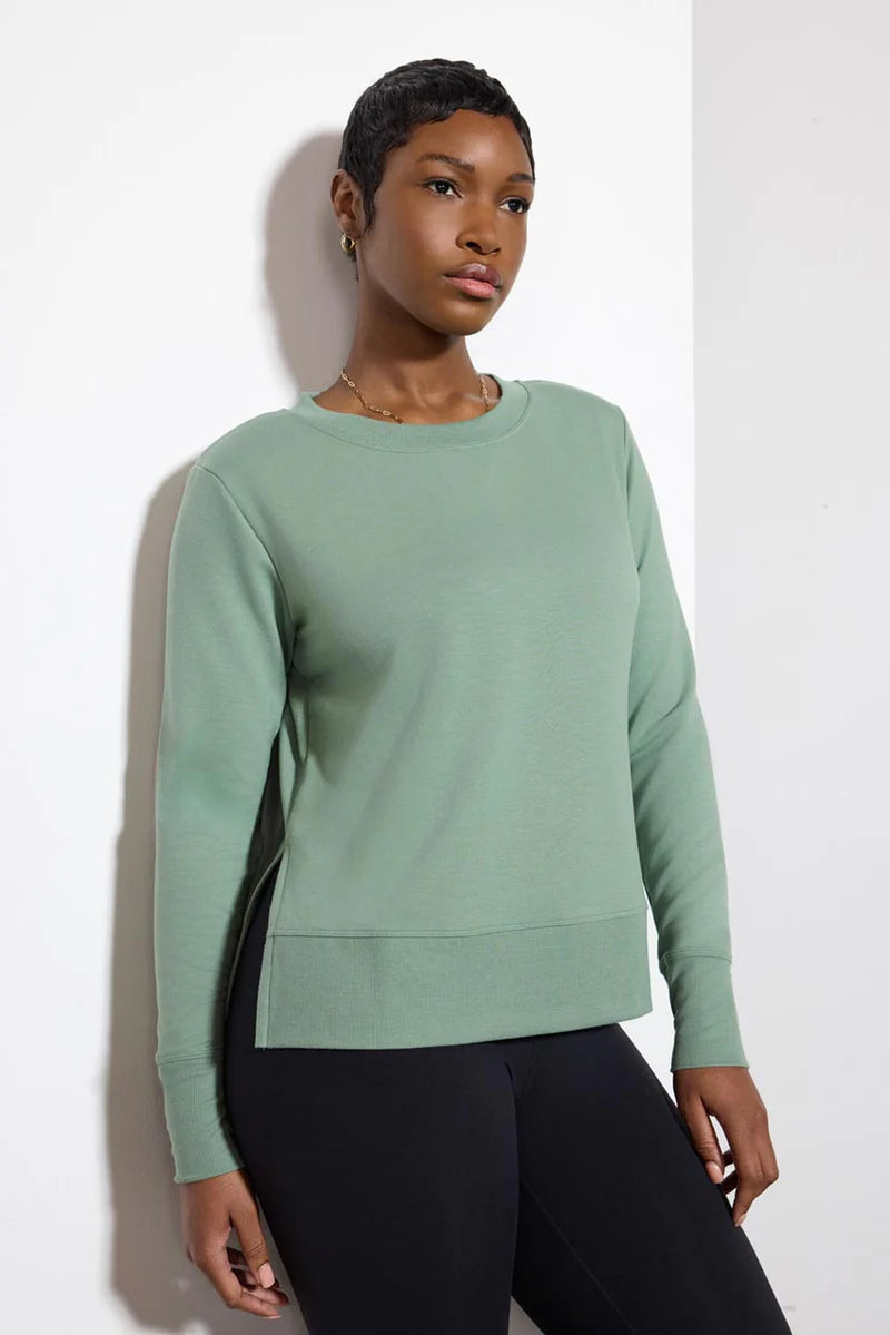 MPG SERENE SIDE SLIT PULLOVER