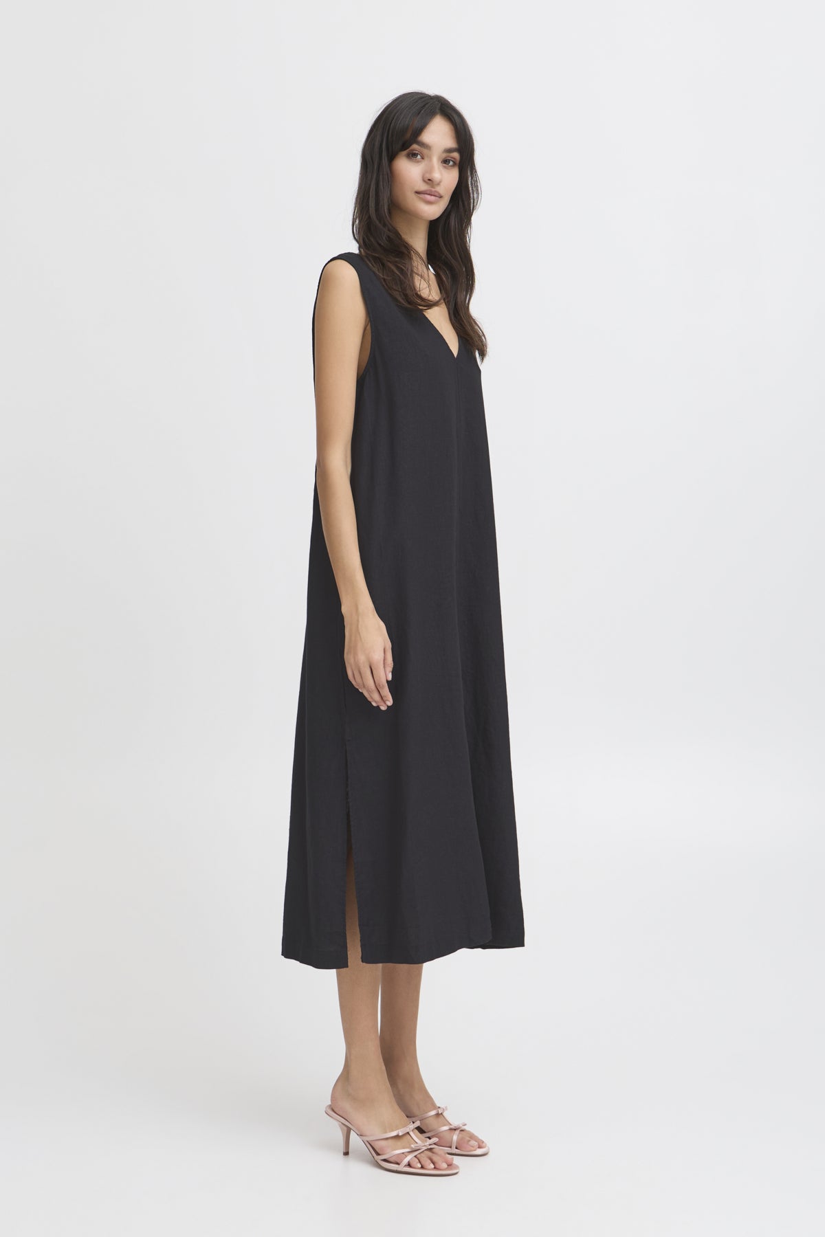 B YOUNG BYFALAKKA V SLEEVELESS DRESS
