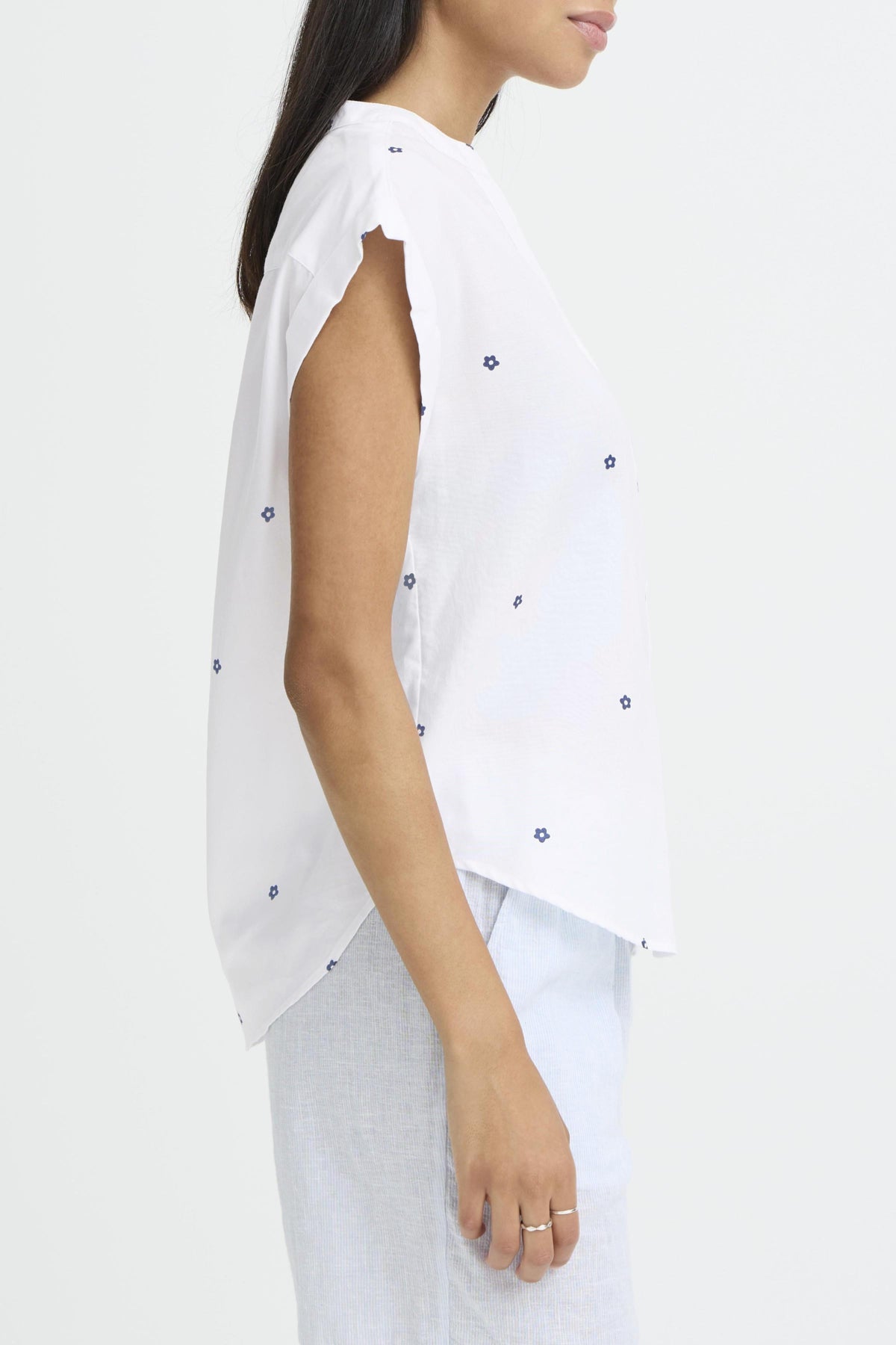 B YOUNG BYSILAS CAP SLEEVE COTTON SHIRT