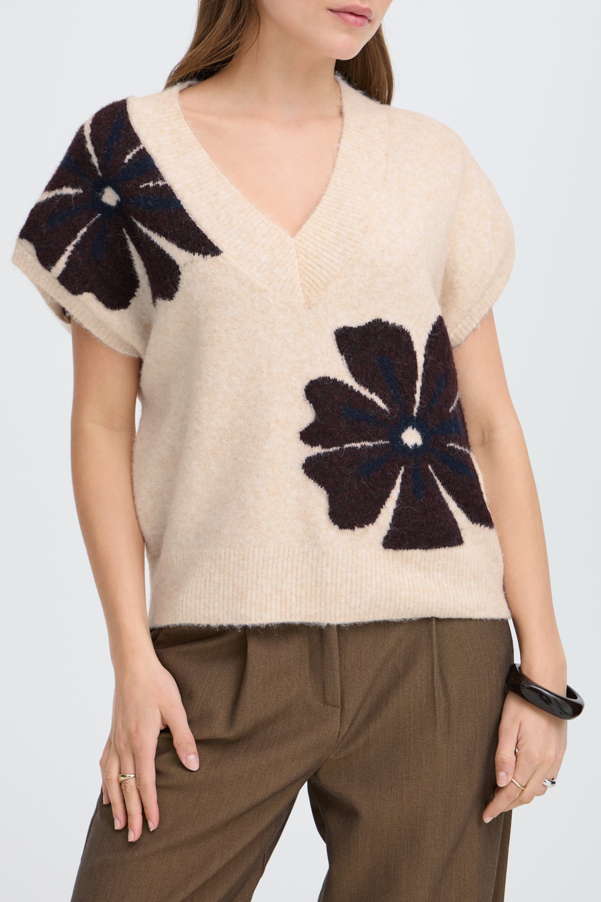 B YOUNG BYOMEA V NECK SLIPOVER VEST