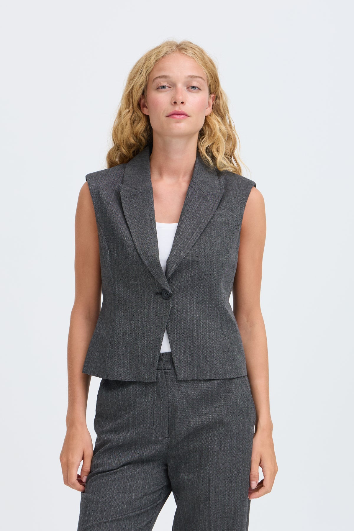 B YOUNG BYELSIE VEST