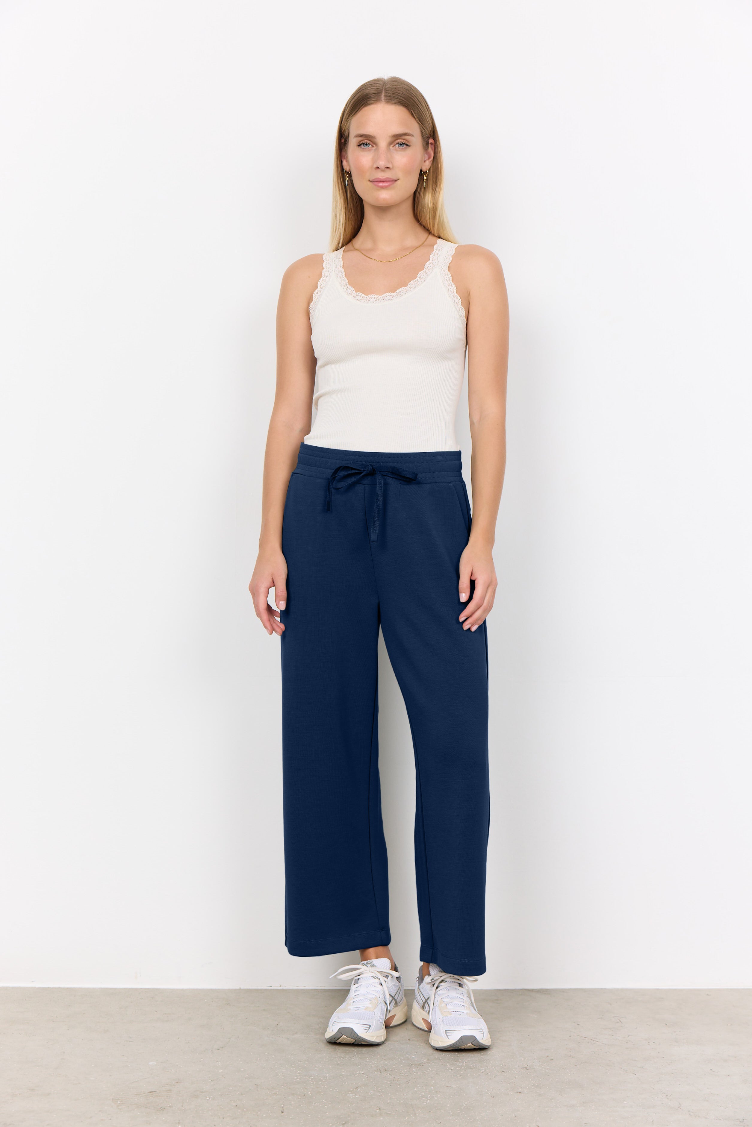 SOYA CONCEPT BANU SHORT CROPPED PANT (24 INCH INSEAM)