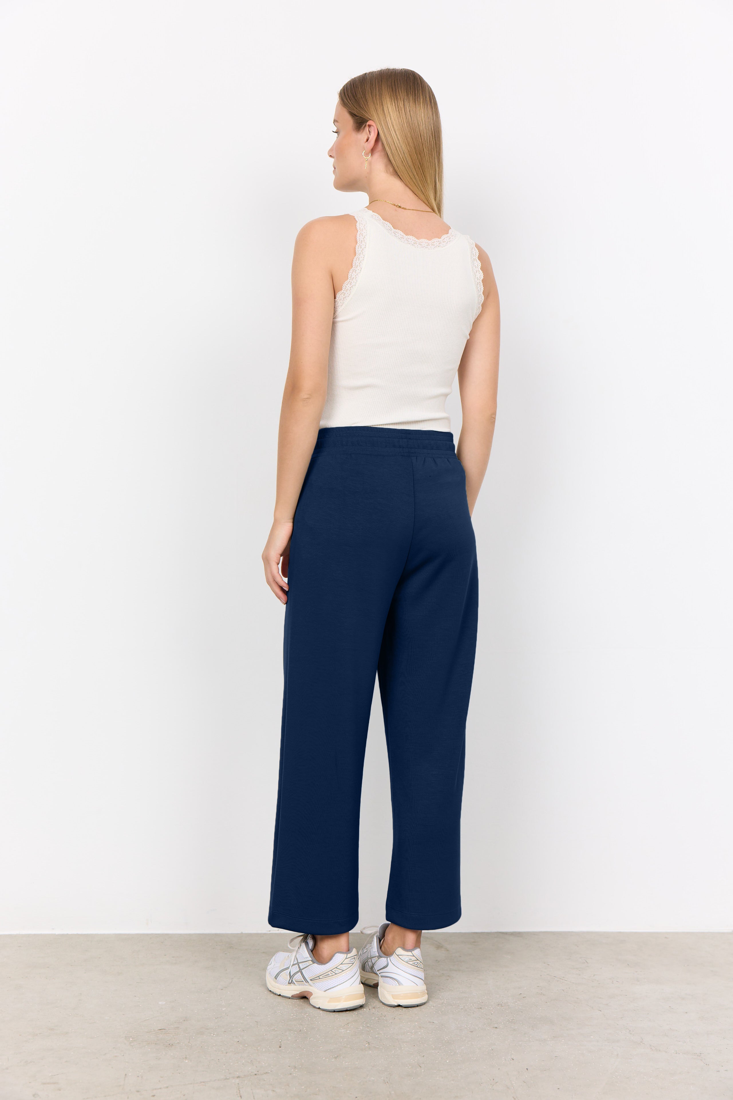SOYA CONCEPT BANU SHORT CROPPED PANT (24 INCH INSEAM)