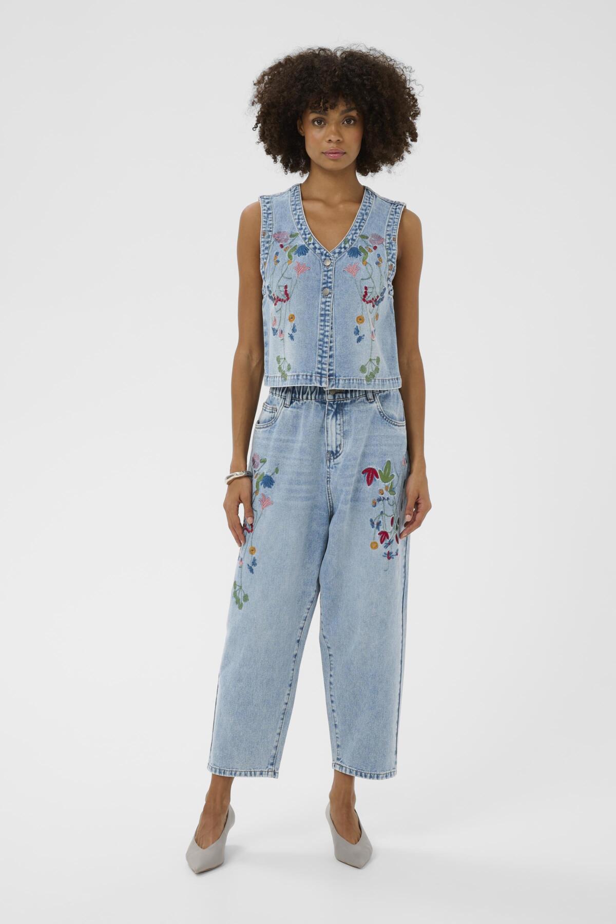 CULTURE CUTIALA ANICETA EMBROIDERY WAISTCOAT