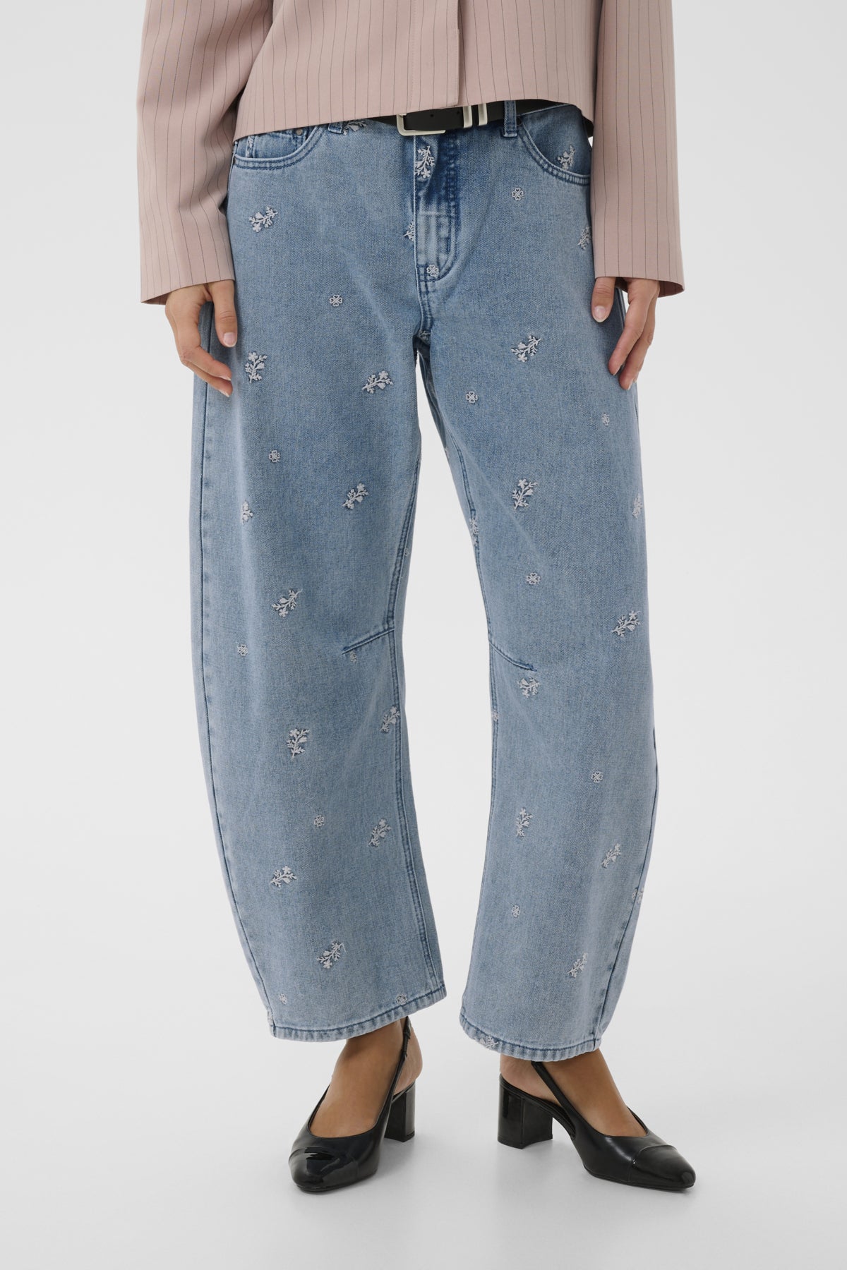 CULTURE CUALTAR ANICETA BARREL JEANS