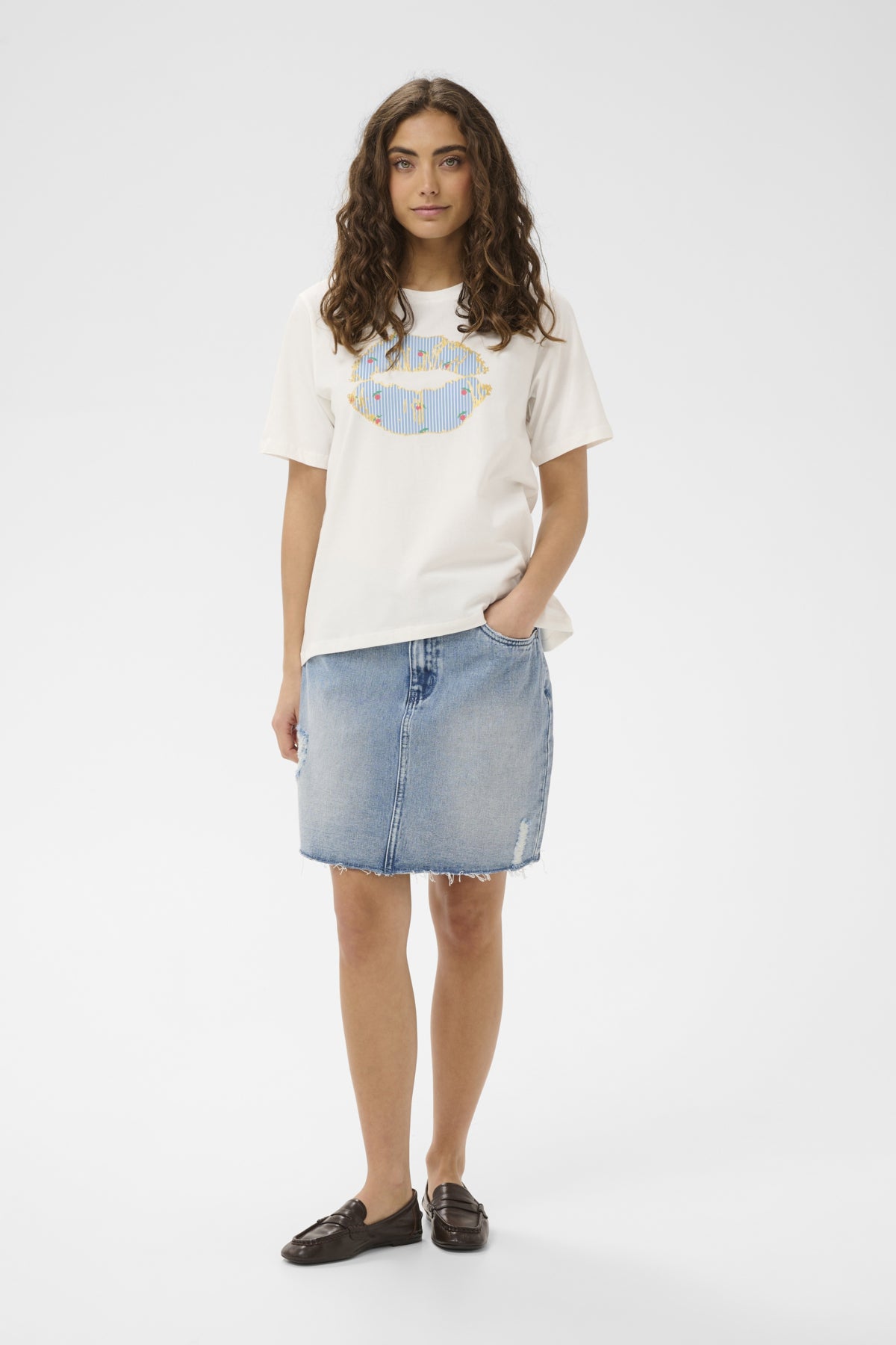 CULTURE CUCILE TEE SHIRT