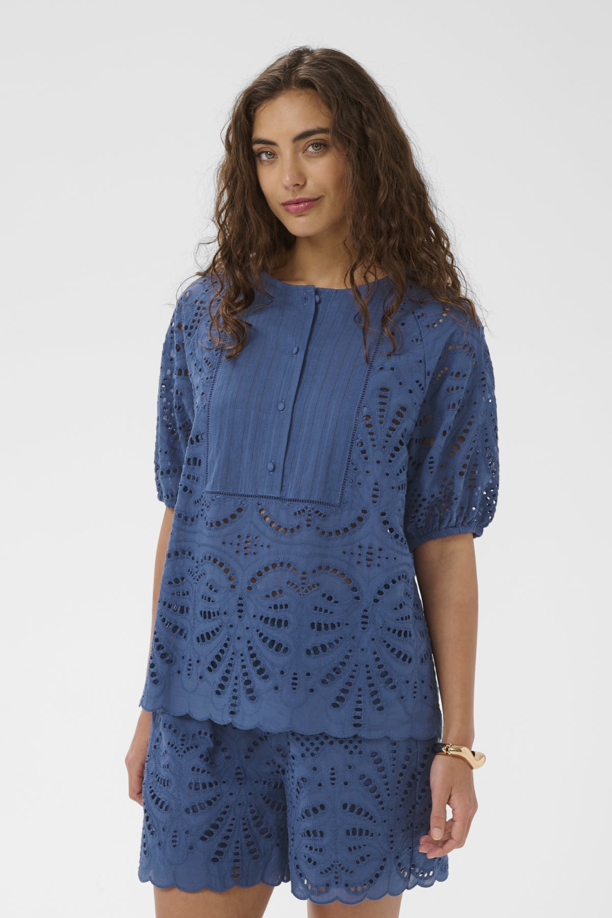 CULTURE CUAKEENA BLOUSE
