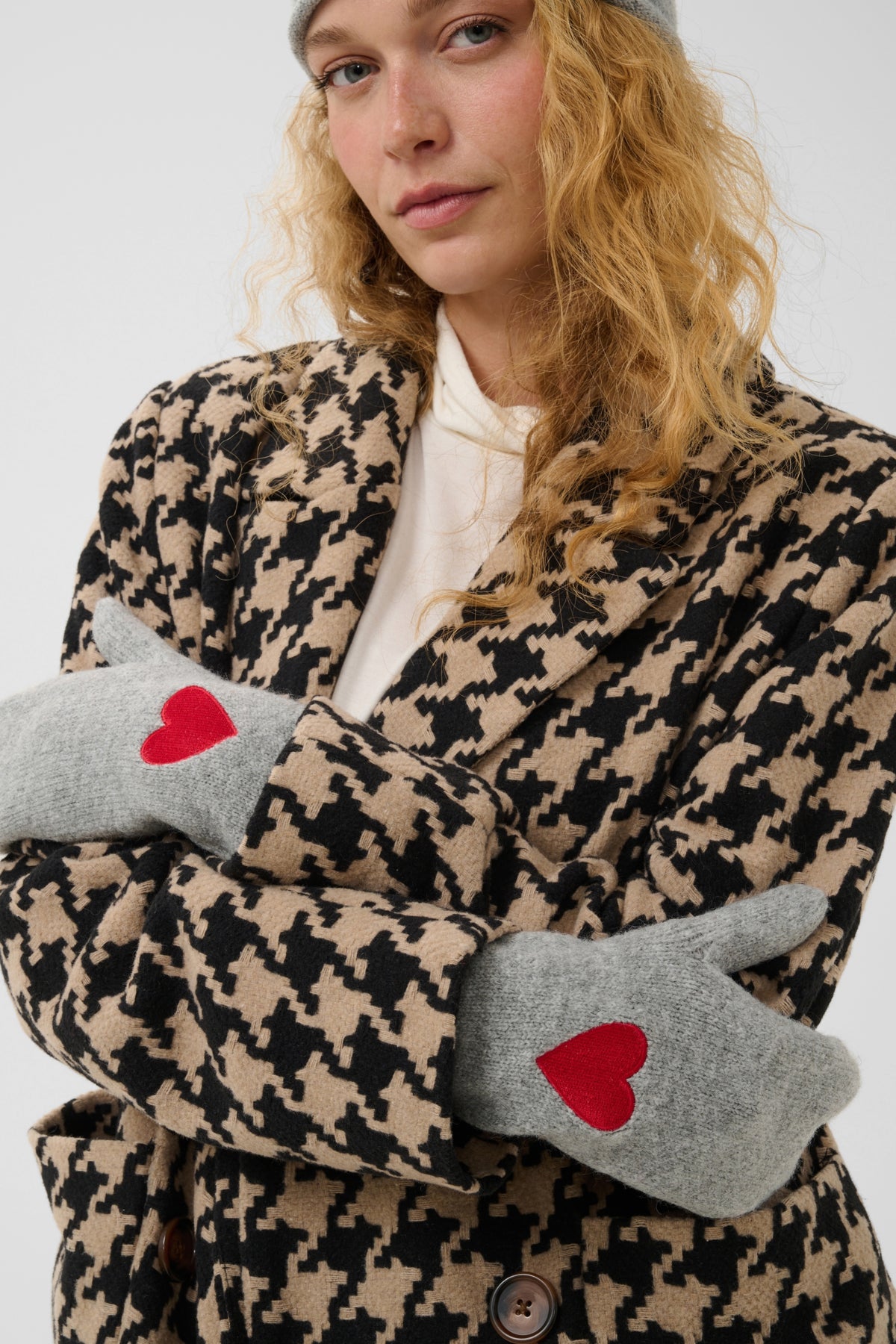 CULTURE CUCHARLOT MITTENS