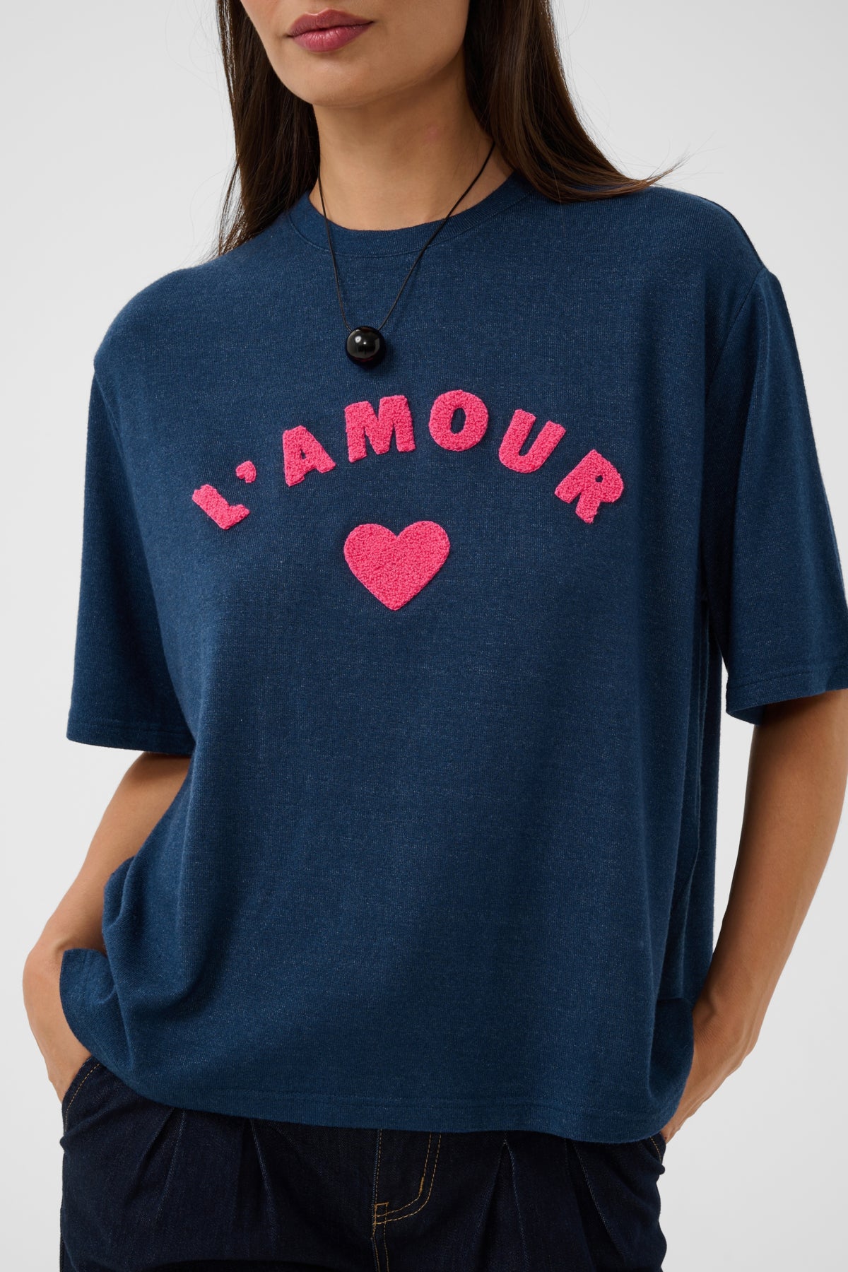 CULTURE CUAMOUR SHORT SLEEVE TEE