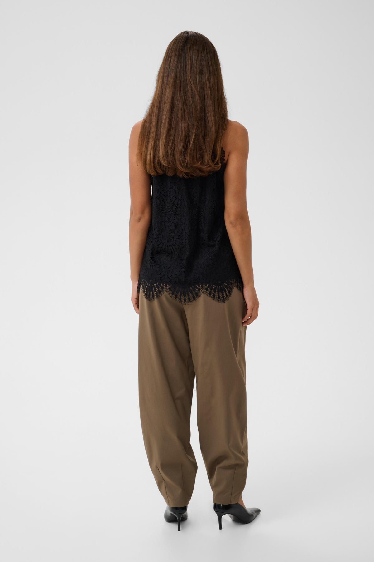 CULTURE CUARTO OKRAM HALTER TOP