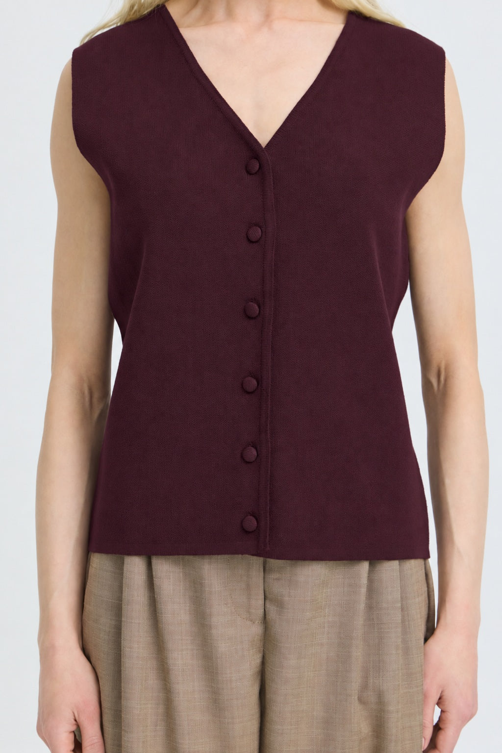 B YOUNG BYOTARI VEST TOP