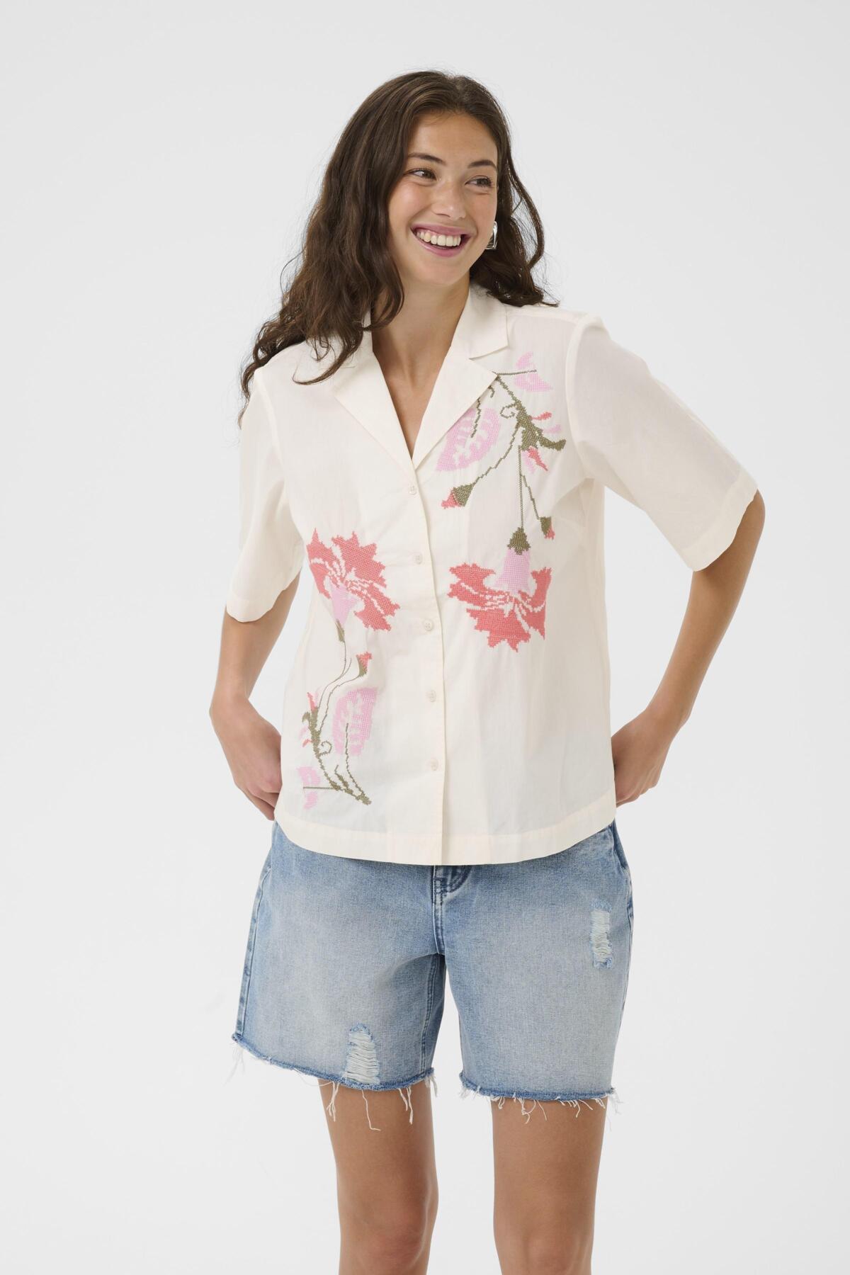 CULTURE CUALVILD OLENA SHORT SLEEVE COTTON TOP