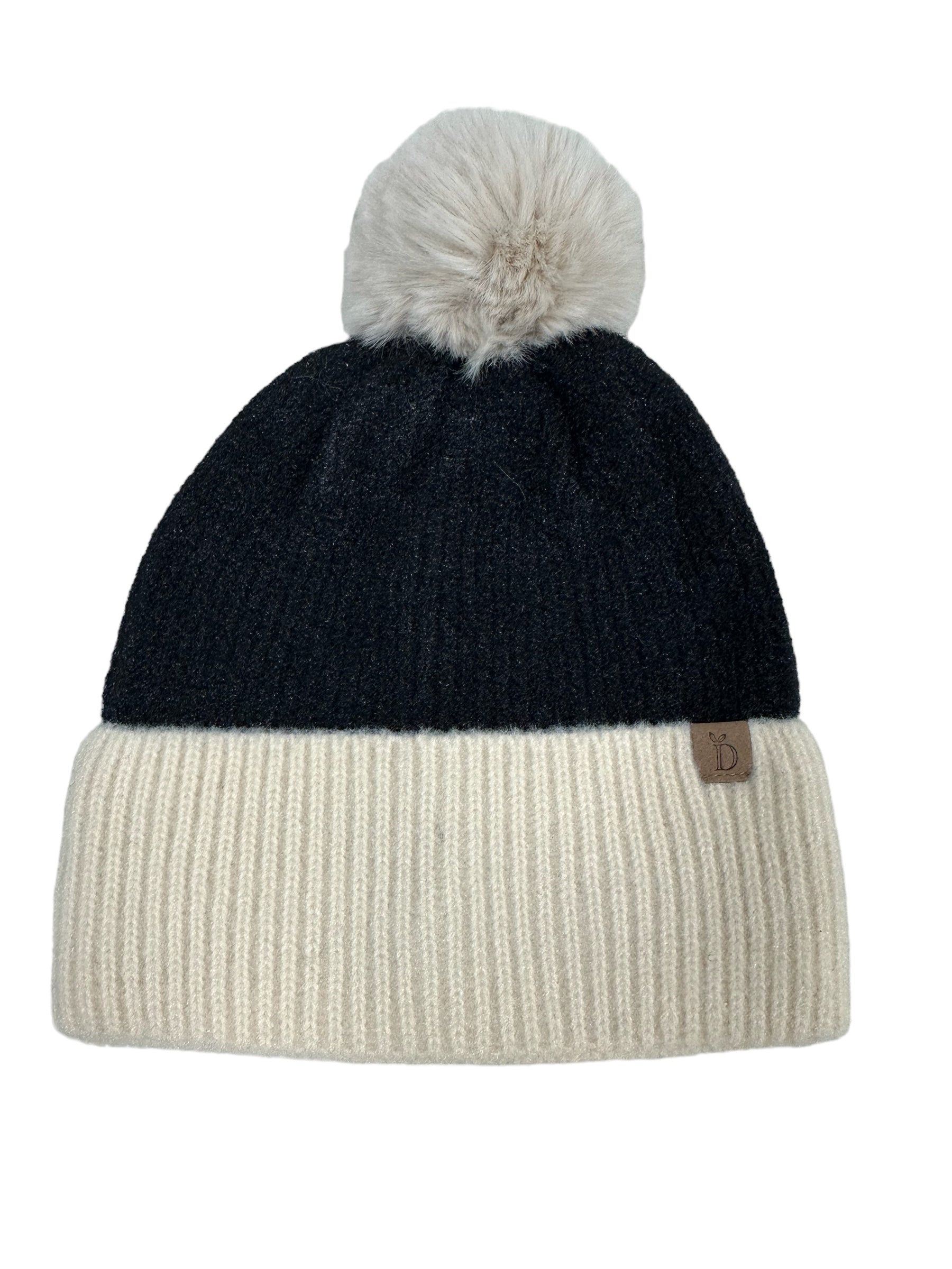 DO EVERYTHING RIBBED KNIT BEANIE W/ FAUX FUR POM