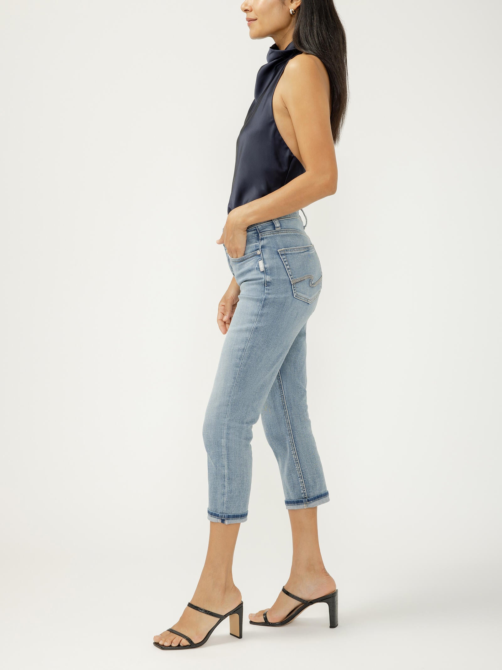 SILVER JEANS AVERY HIGH RISE CAPRI