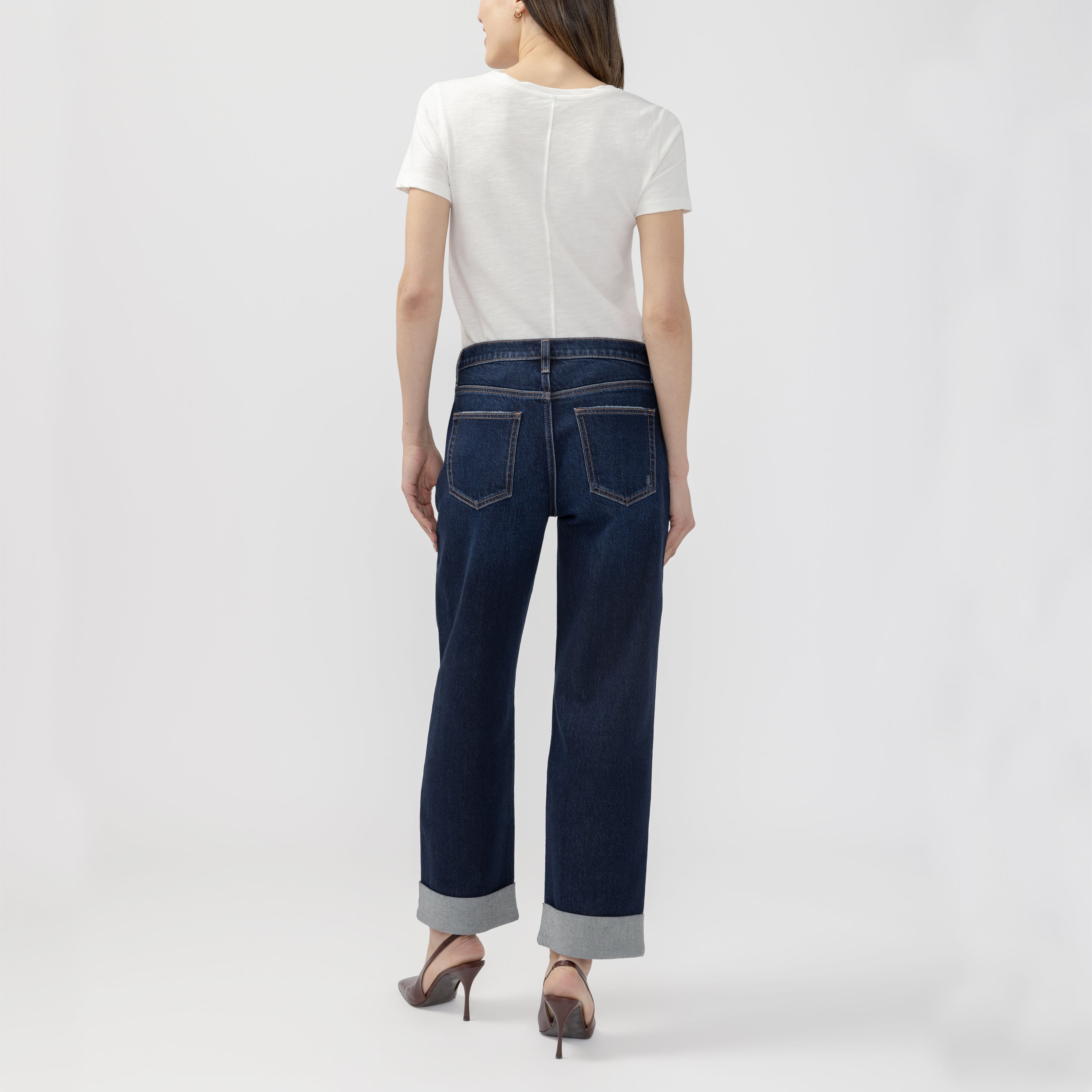 SILVER JEANS WILLOW RELAXED STRAIGHT LEG JEAN