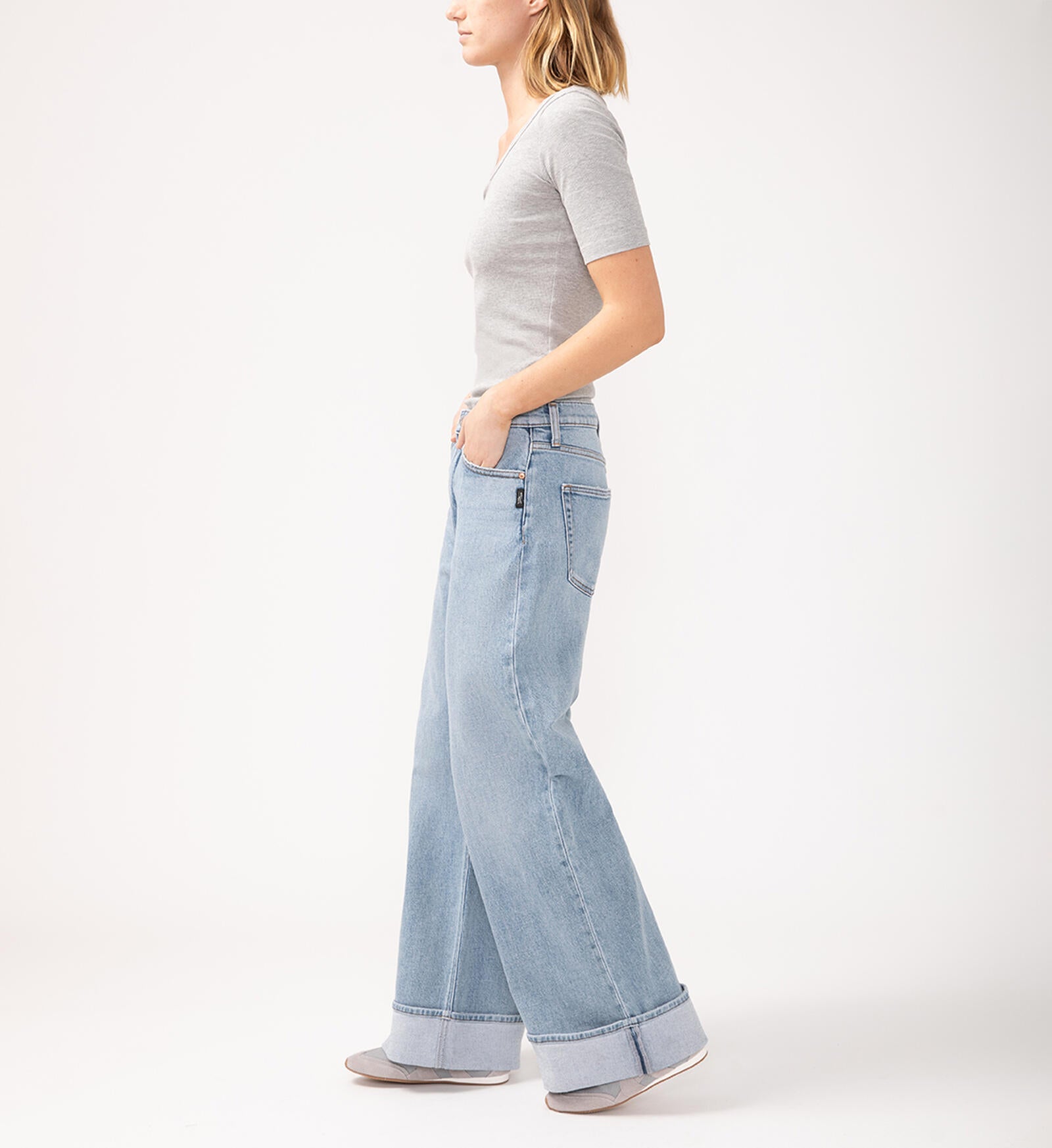 SILVER JEANS HIGHLY DESIRABLE WIDE LEG JEAN