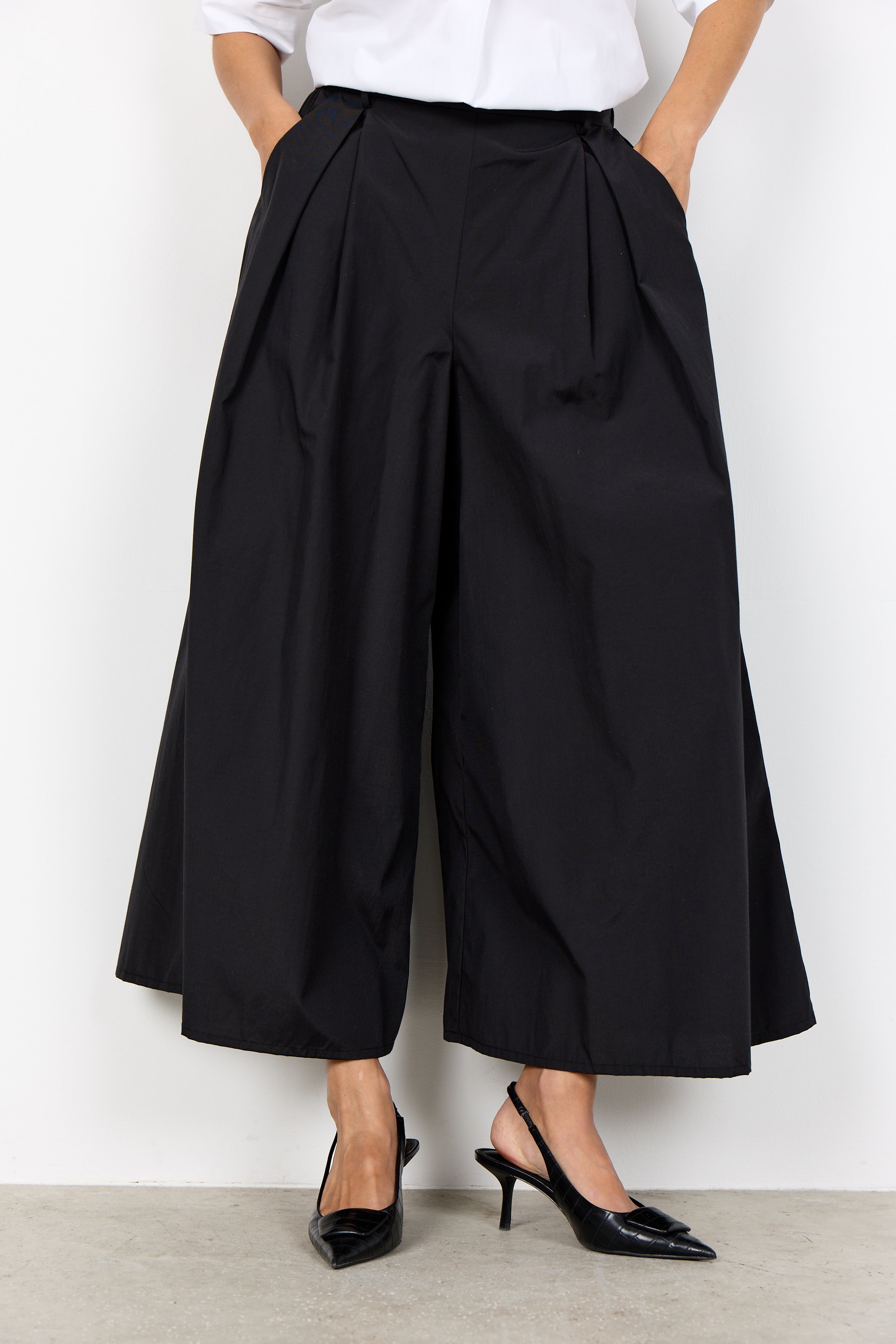 SOYA CONCEPT NETTI WIDE LEG CROPPED PANTS