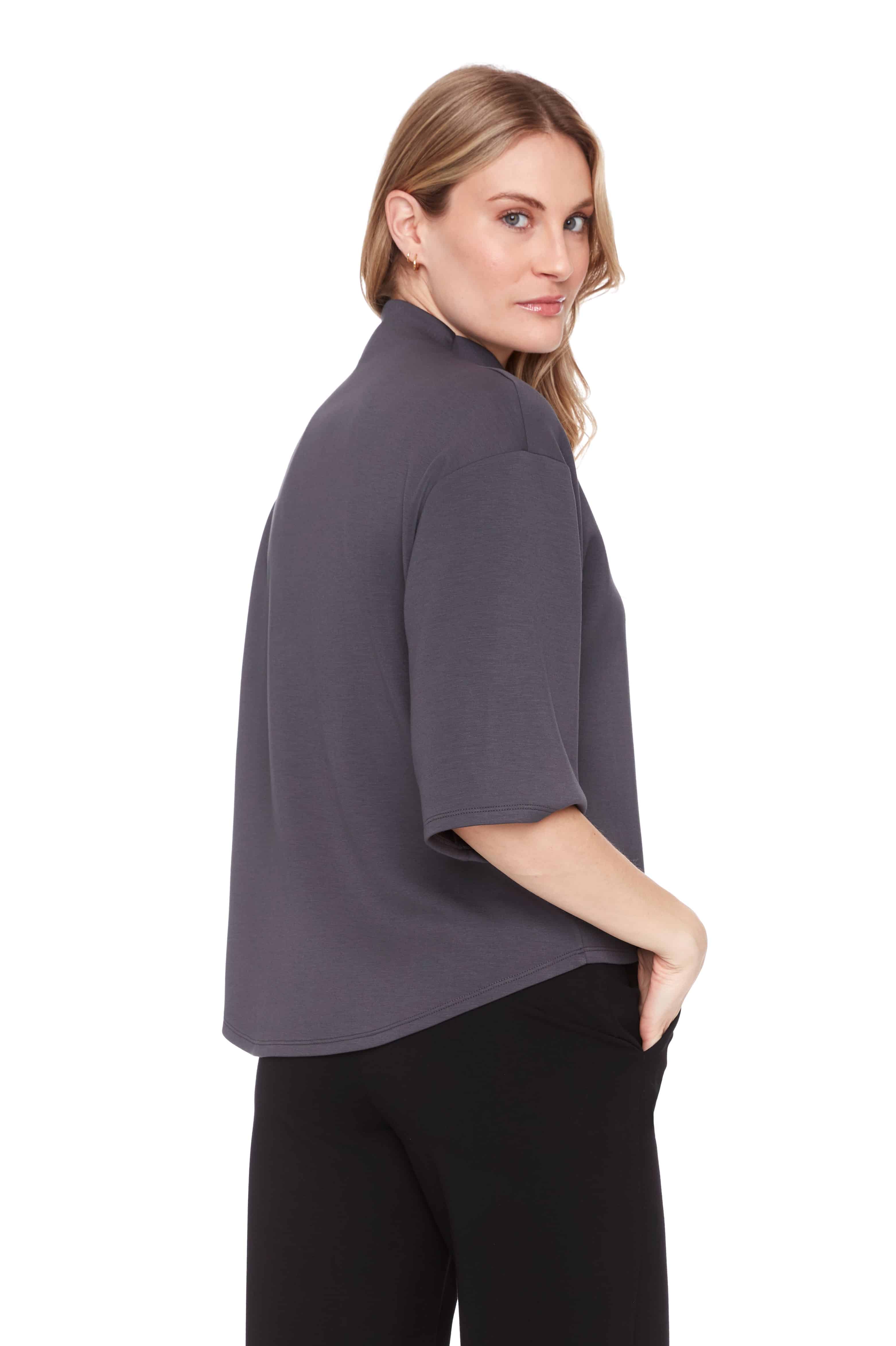 UP BUTTER HALF SLEEVE MOCK NECK TOP
