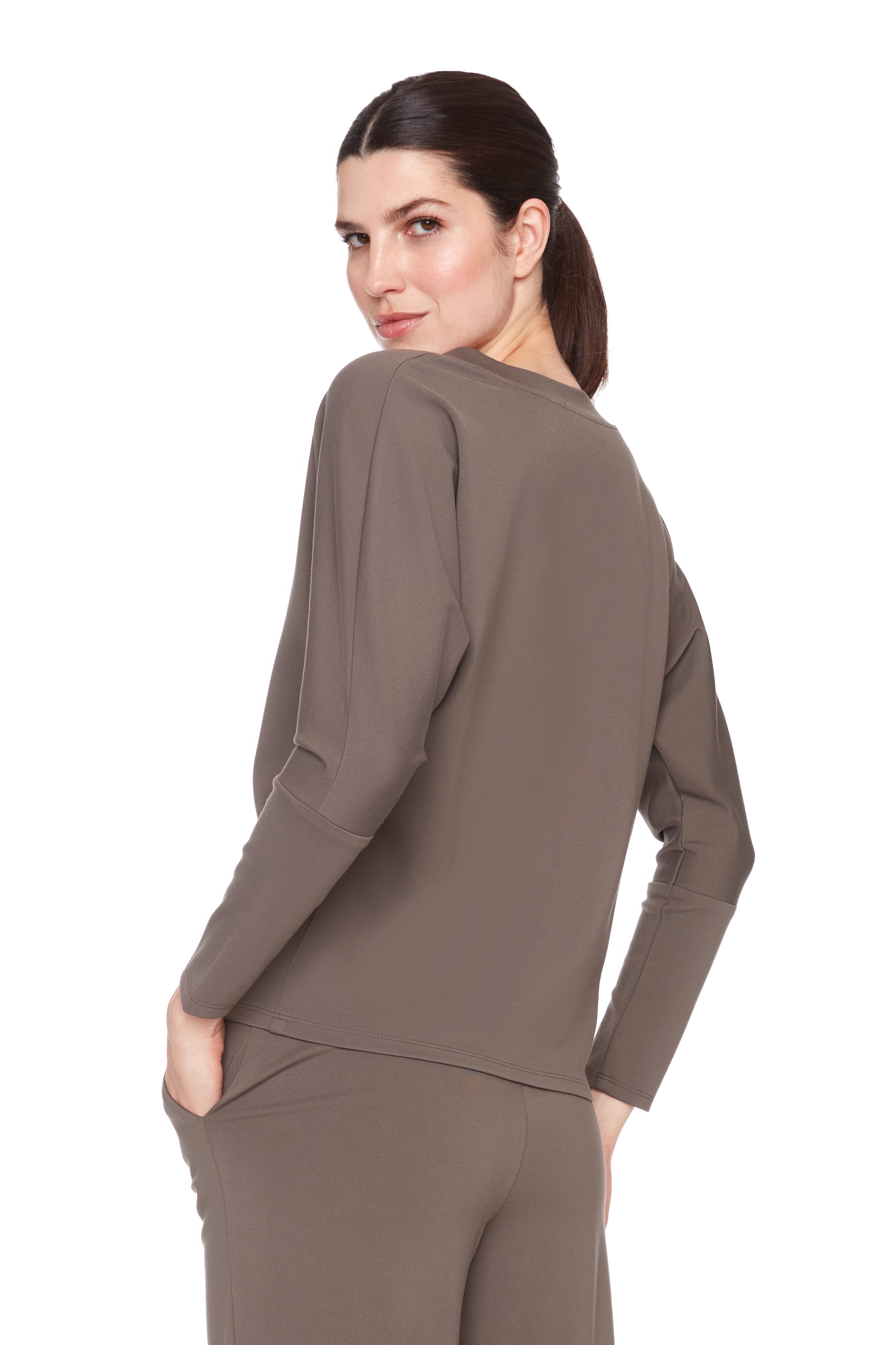 UP V NECK LIGHT PONTE TOP